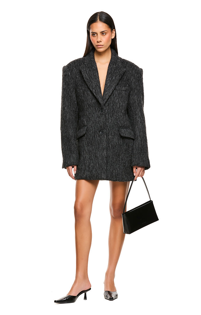 THE ALBERT COAT | MODEL
