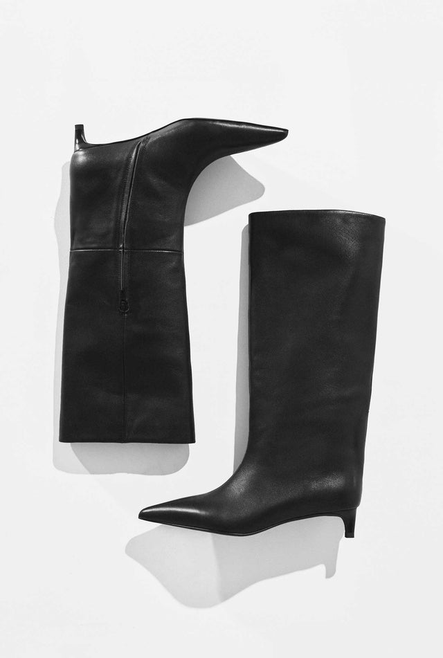THE STACEY BLACK BOOT
