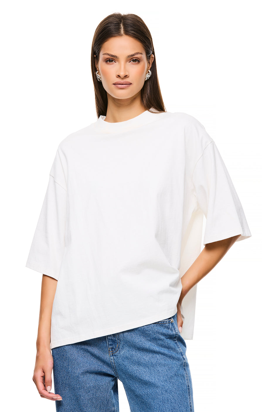 THE ALEX TEE WHITE | model