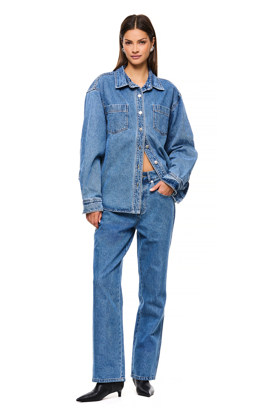 THE HENDRIX MID BLUE SHIRT | model