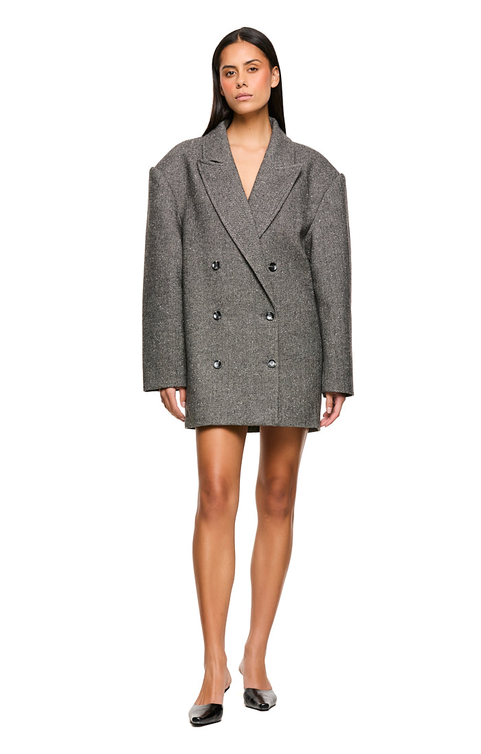 THE LINCOLN GREY BLAZER | model