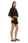 THE ALTO BLACK SHORT | model