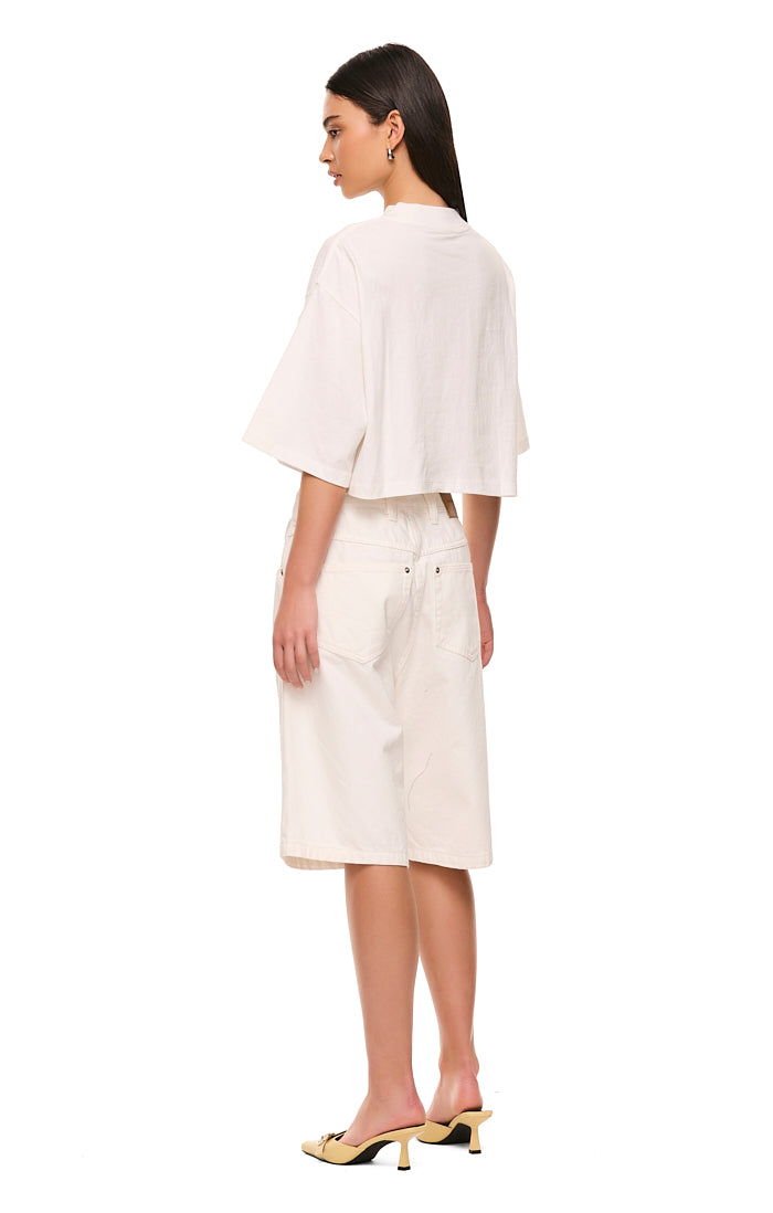THE MAXWELL WHITE SHORT | model