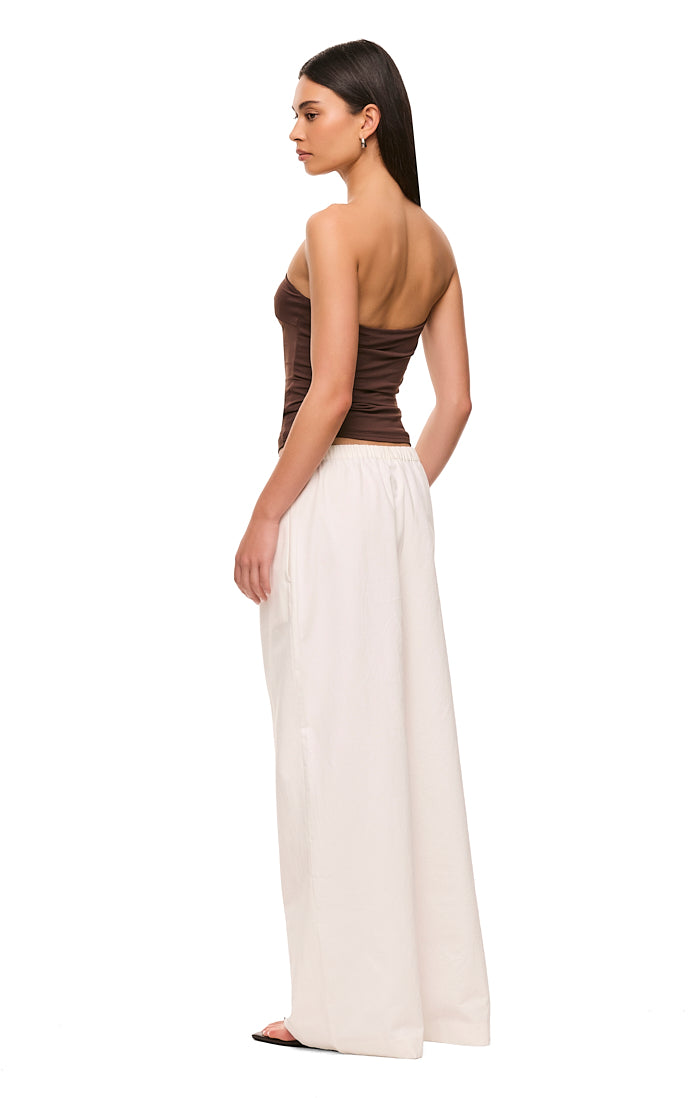 THE FERGIE CHOCOLATE BANDEAU | MODEL