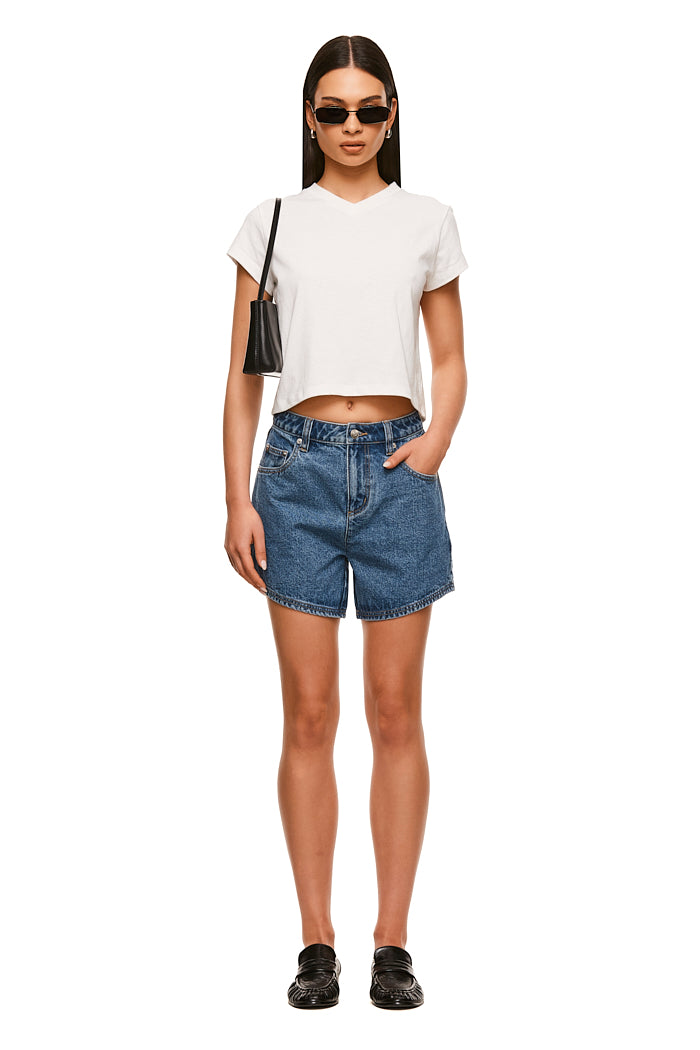 THE BRADSHAW VINTAGE BLUE SHORT | MODEL