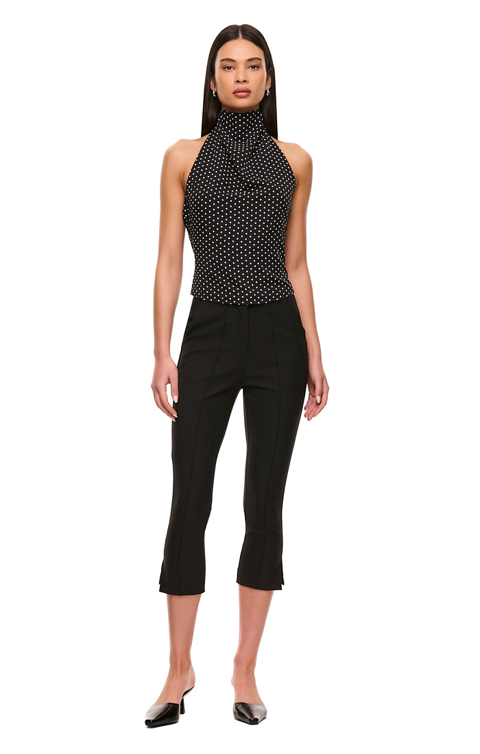 THE SHILOH BLACK CAPRI PANT | model