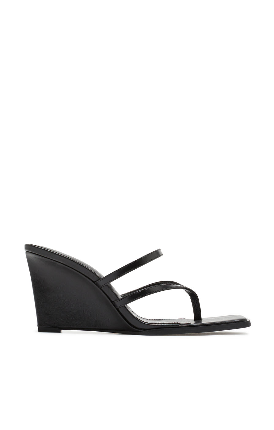 THE SASKIA BLACK WEDGE | GHOST
