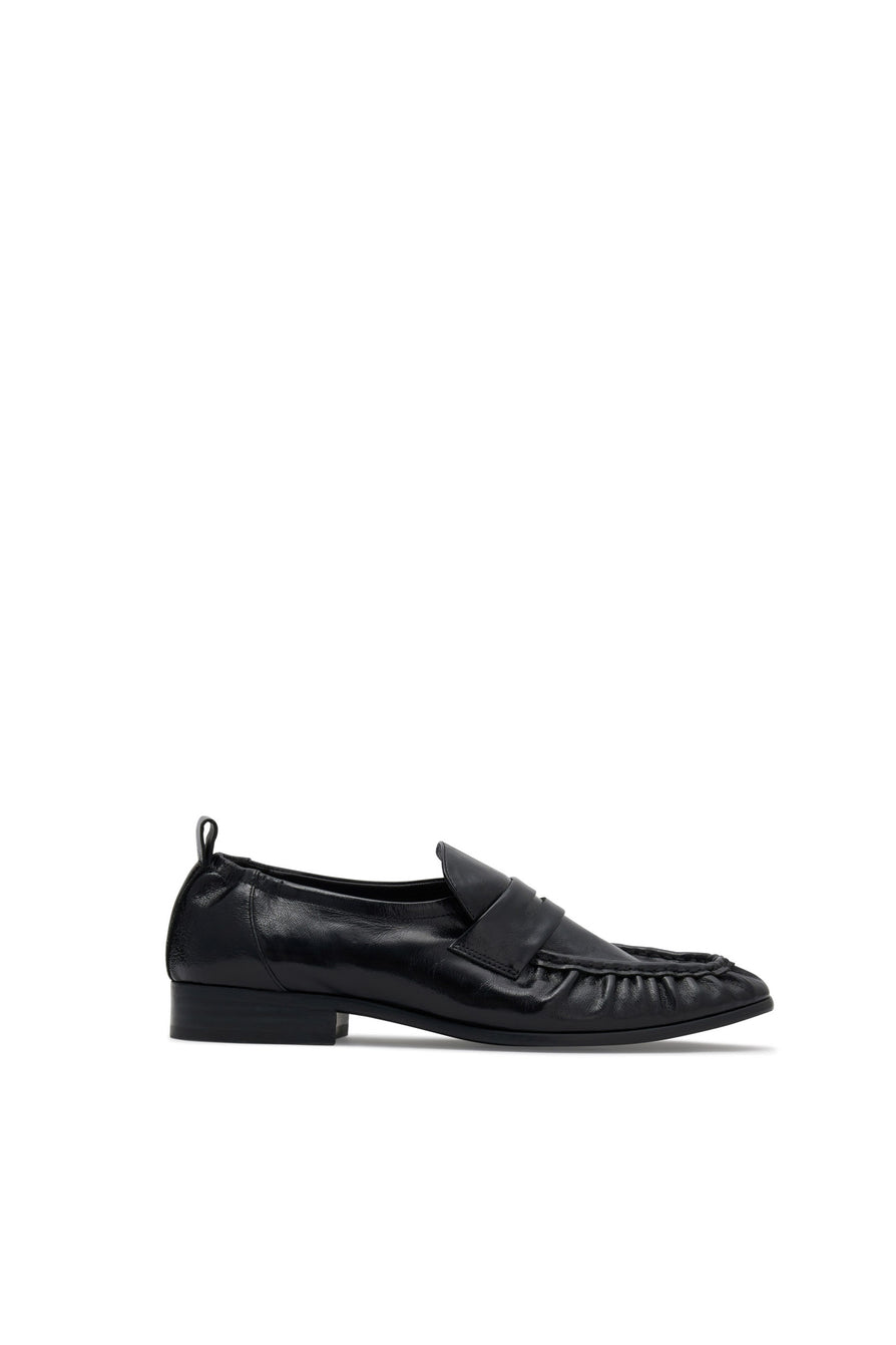 THE CAMDEN BLACK LOAFER | GHOST