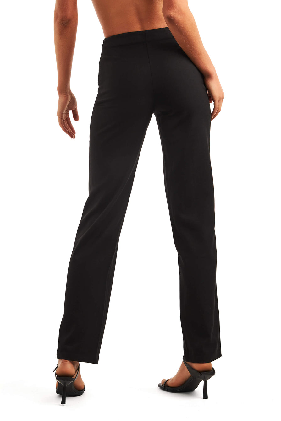 THE ROY PANT | model