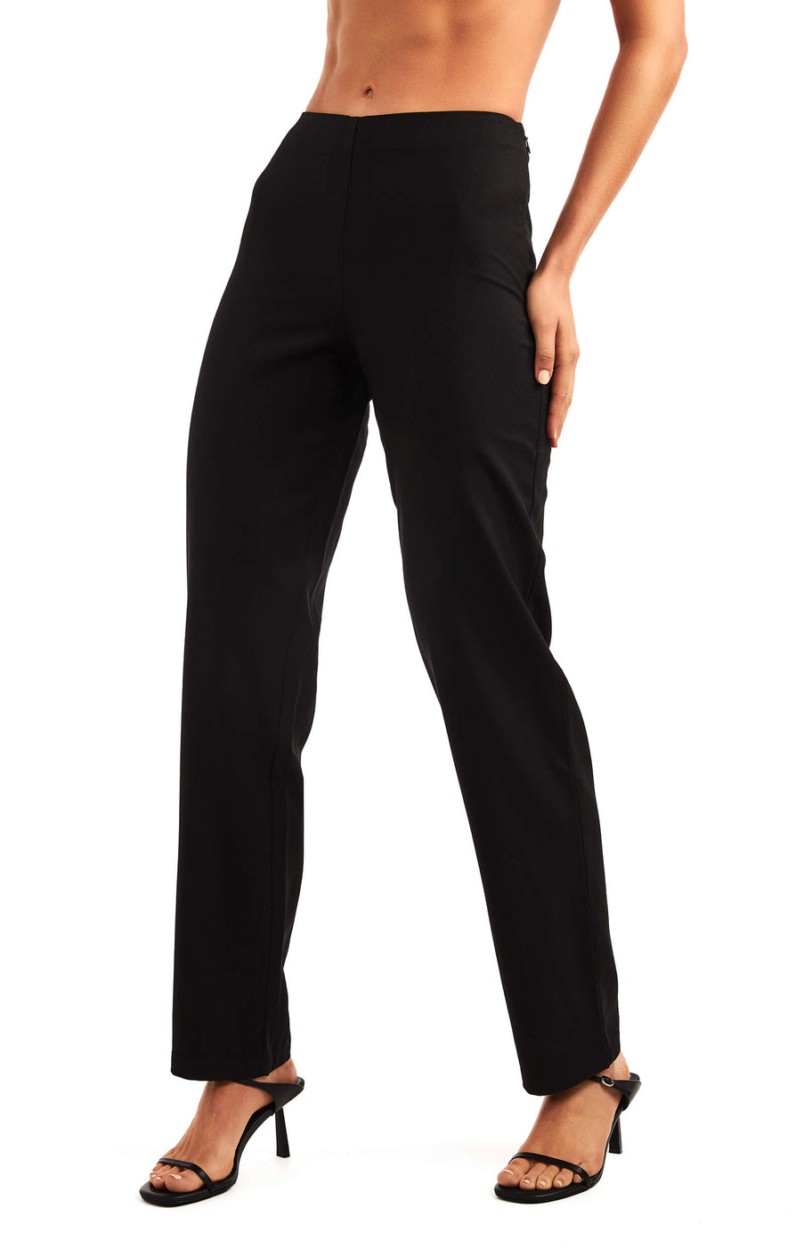THE ROY PANT | model