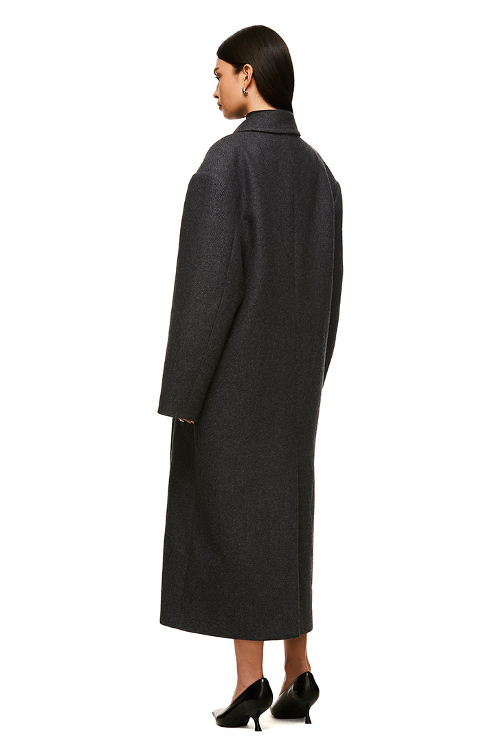 THE BOSTON COAT | model