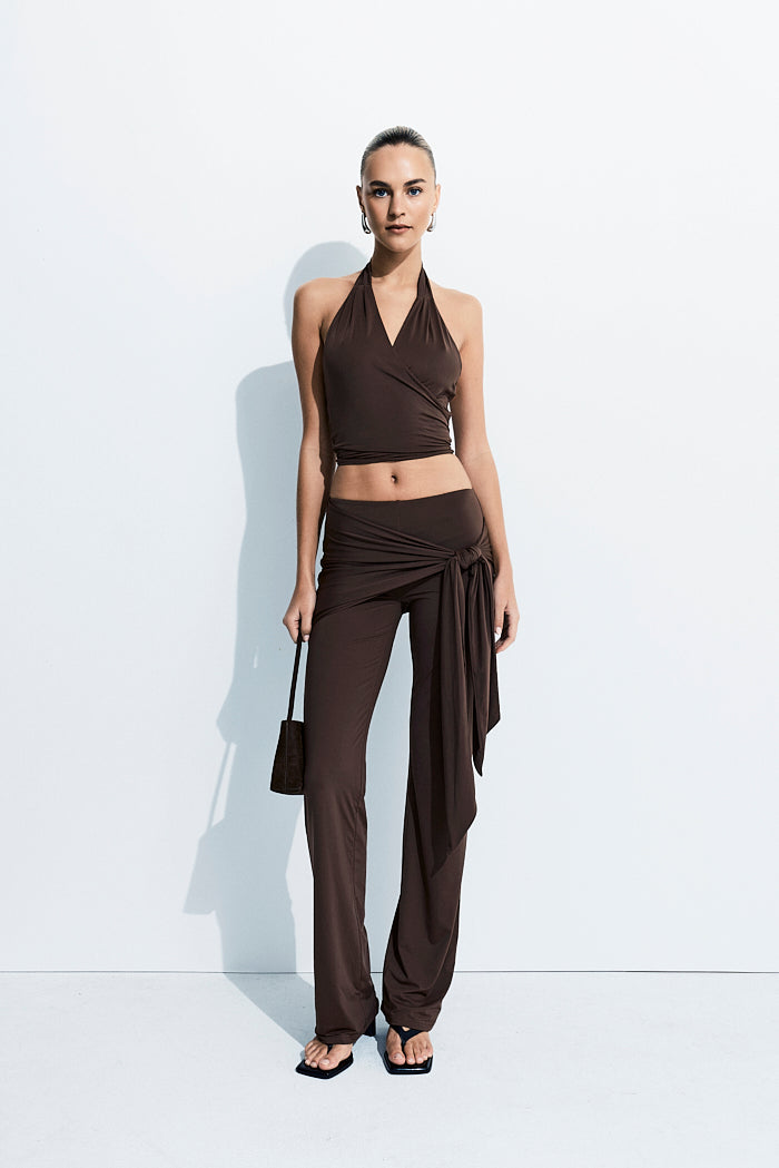 THE BROOKE MOCHA PANT | campaign
