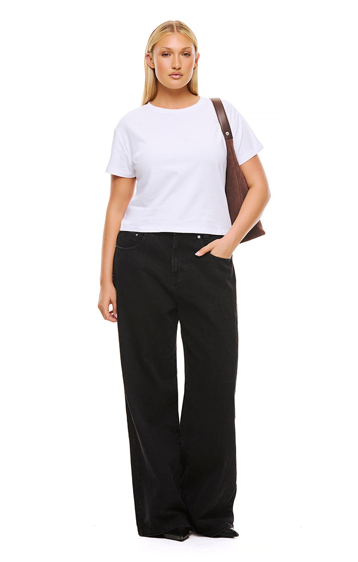 THE MAXWELL BLACK JEAN | model