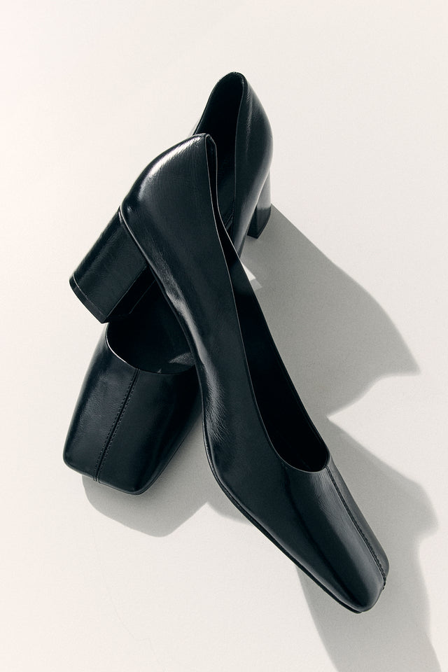 THE RODGERS BLACK HEEL 