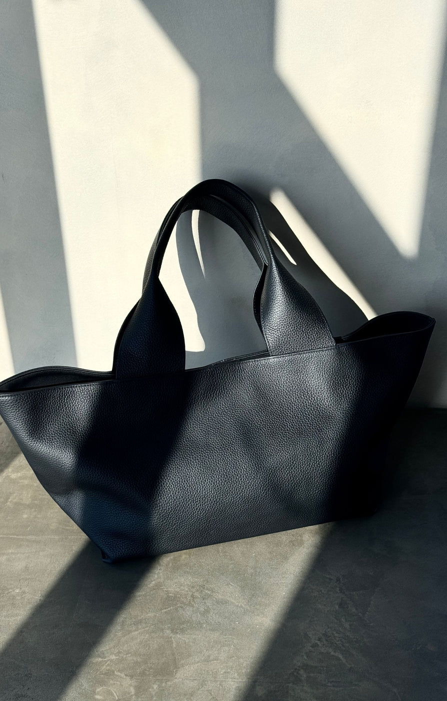 THE PARKER BLACK BAG | lifestyle