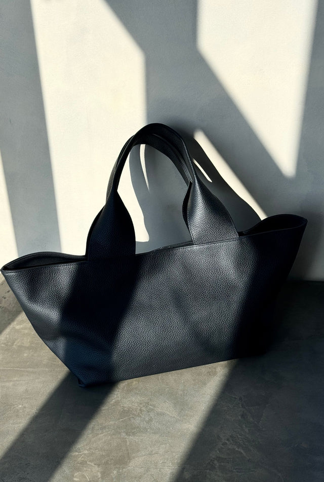 THE PARKER BLACK BAG 