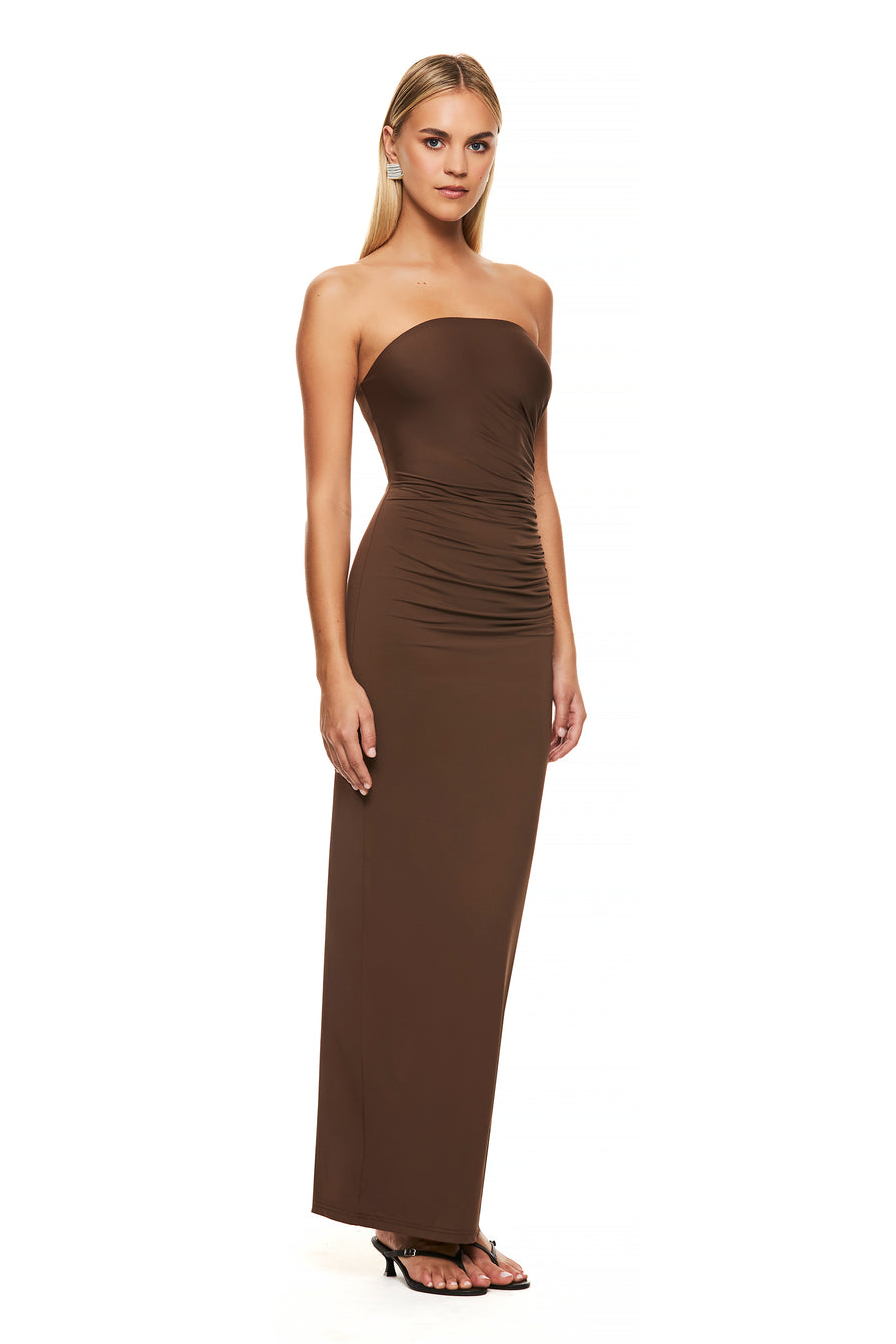 THE EVELYN CHOC DRESS |model
