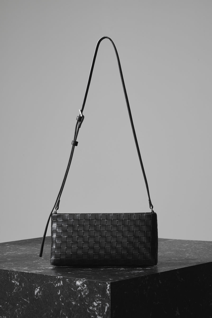 THE COURTNEY BLACK CROSSBODY BAG | campaign