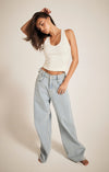 THE MAXWELL LIGHT BLUE JEAN | model