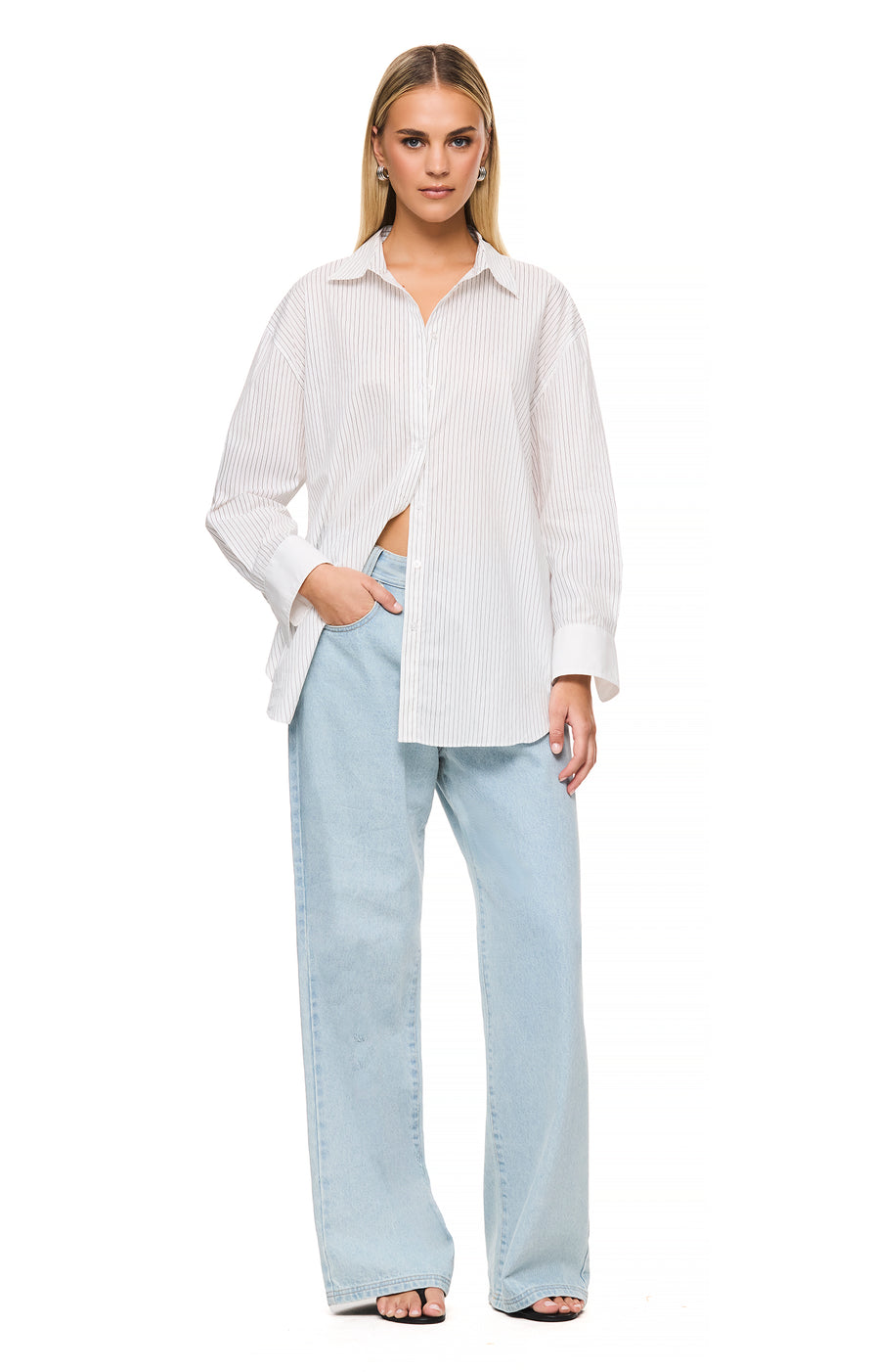 THE BENTLEY STRIPE SHIRT | model