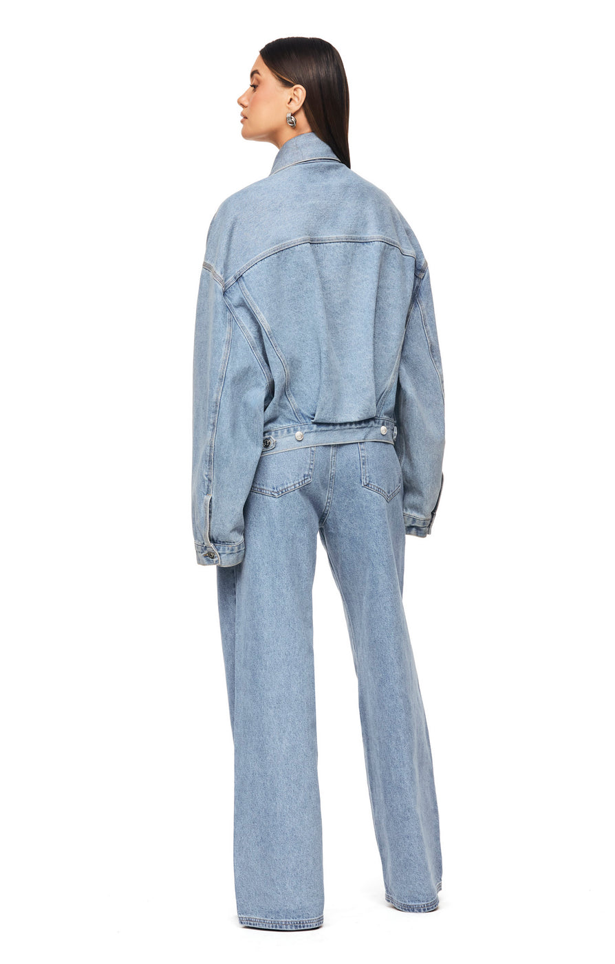 THE MAXWELL BLUE JACKET | model