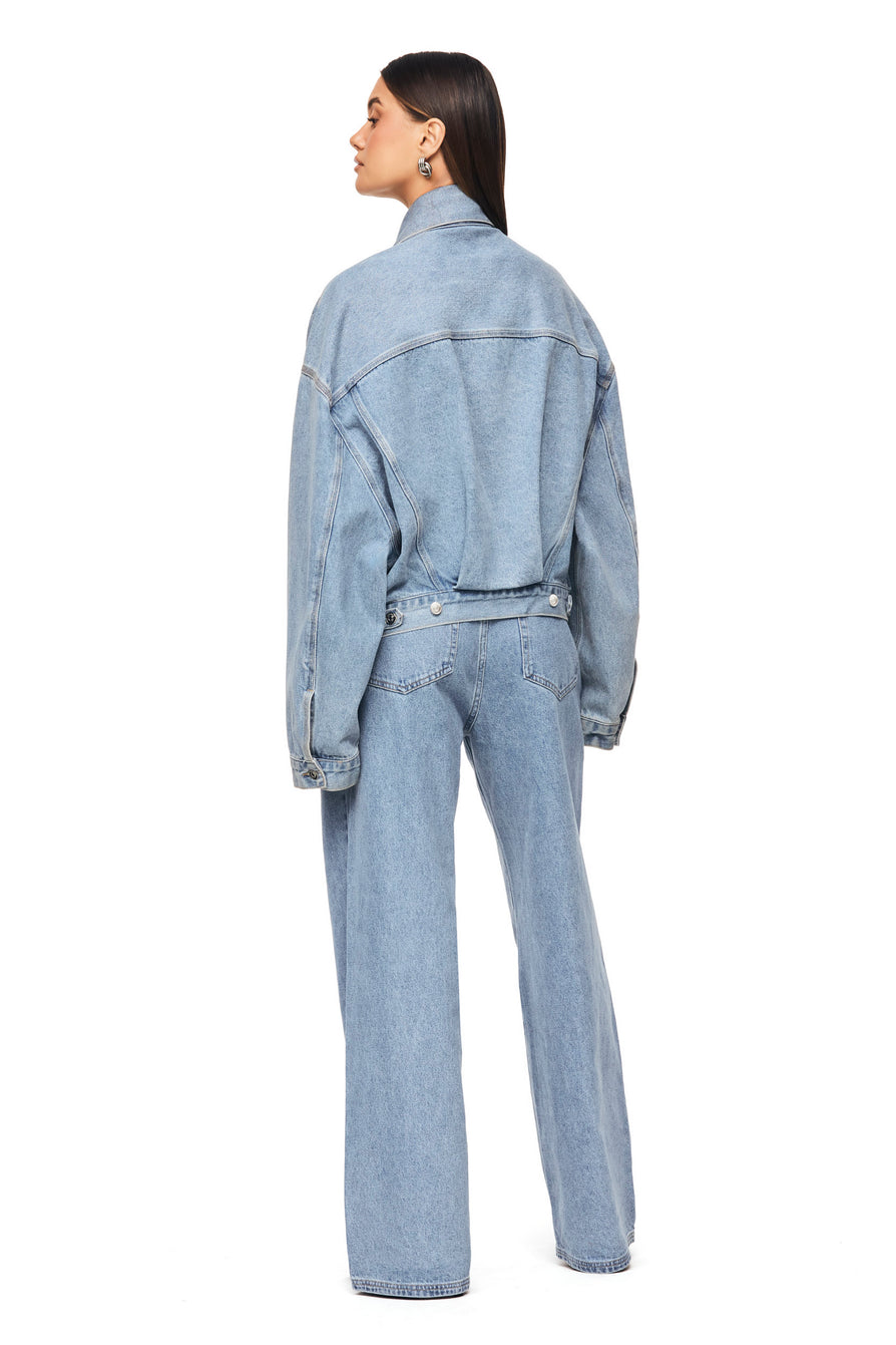 THE MAXWELL BLUE JACKET | model