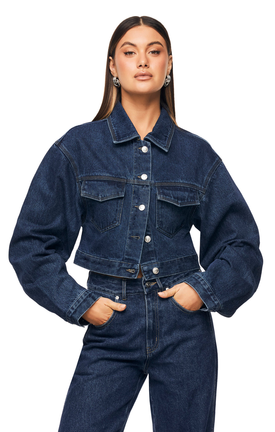 THE XAVIER INDIGO JACKET | model