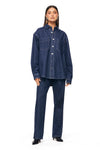 THE SANA SHIRT BLUE | model