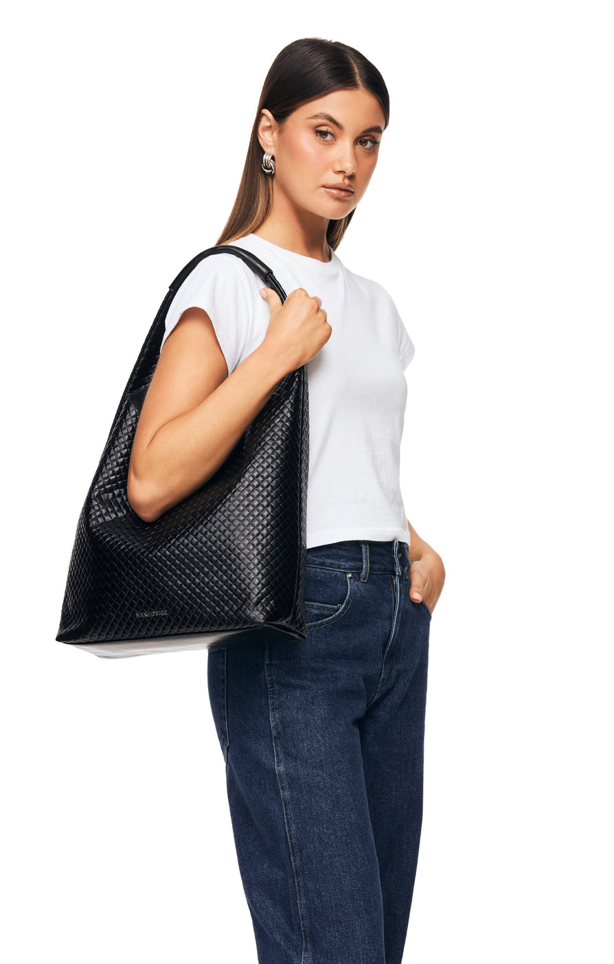 THE JAMES | model