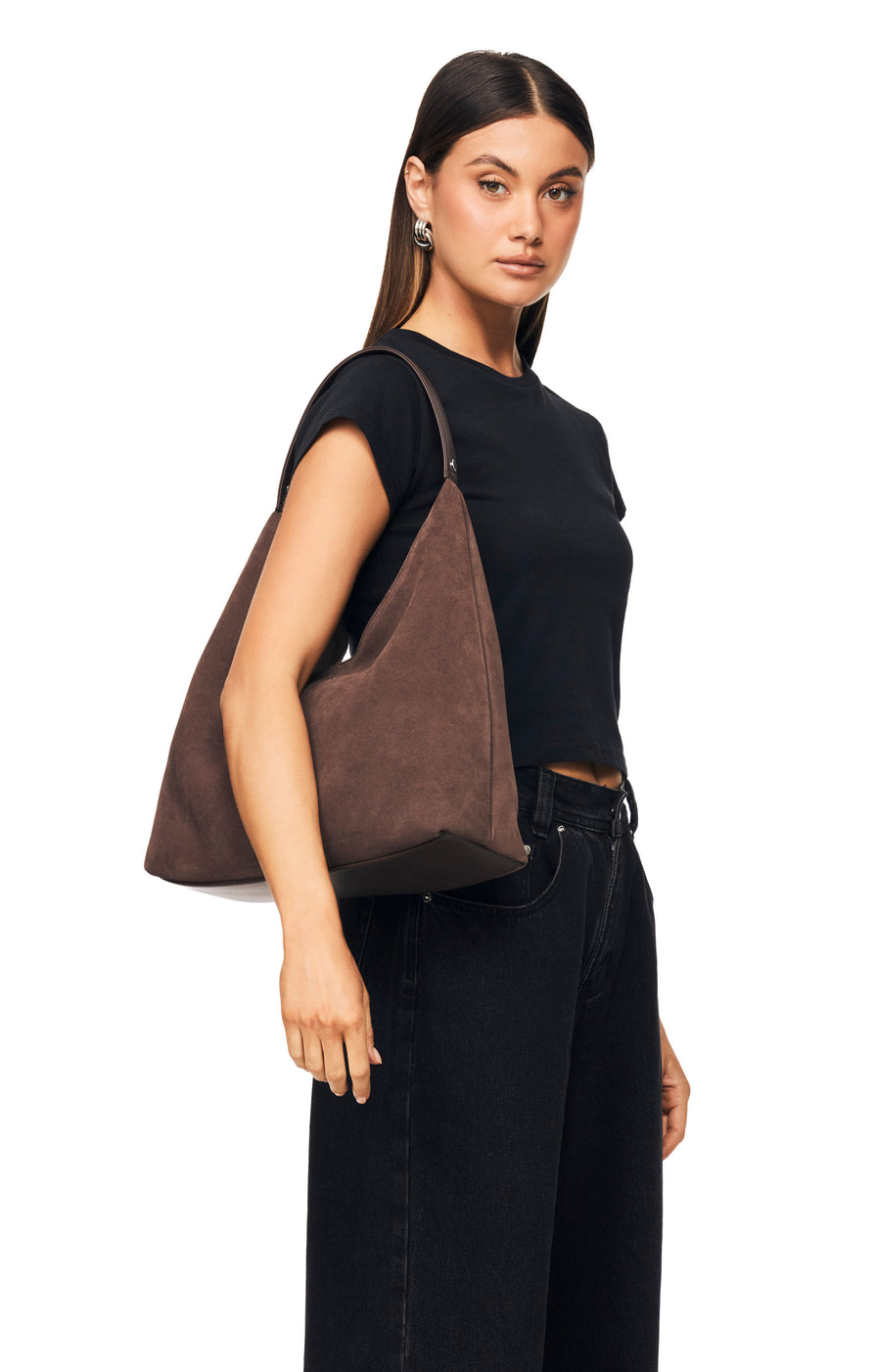 THE RENEE CHOC | model