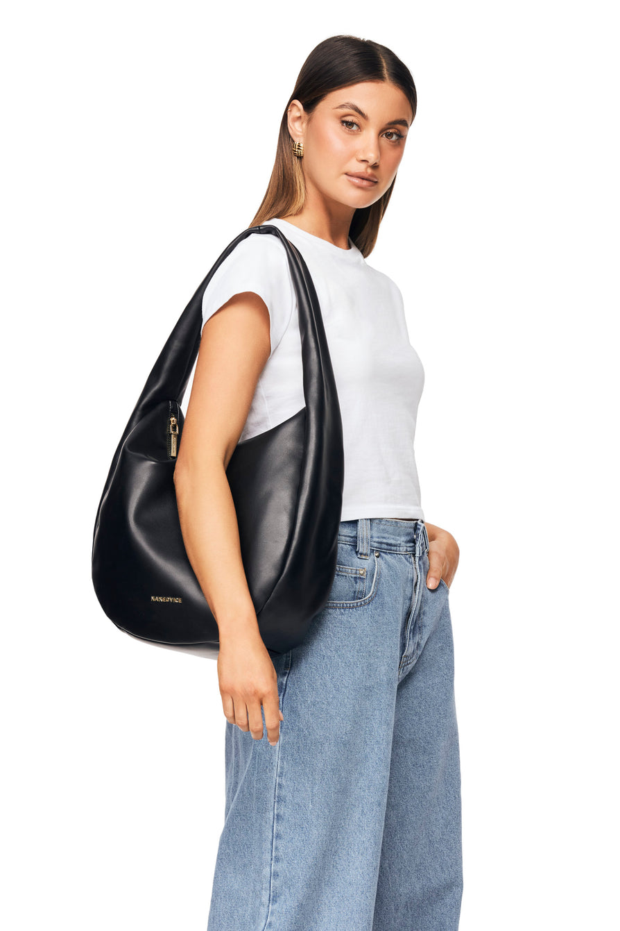 THE ZOE | model