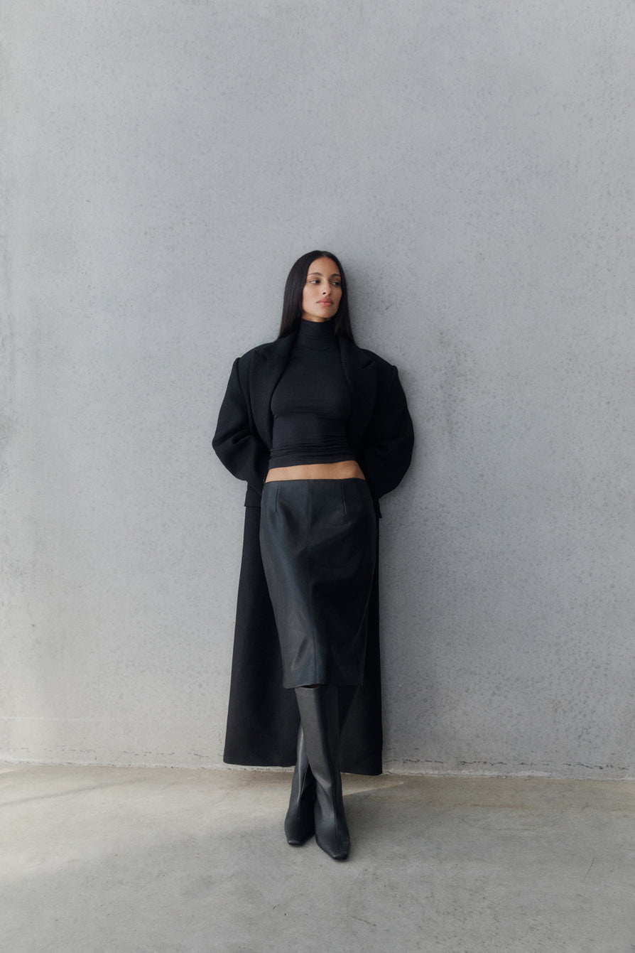THE ISLA BLACK COAT | CAMPAIGN