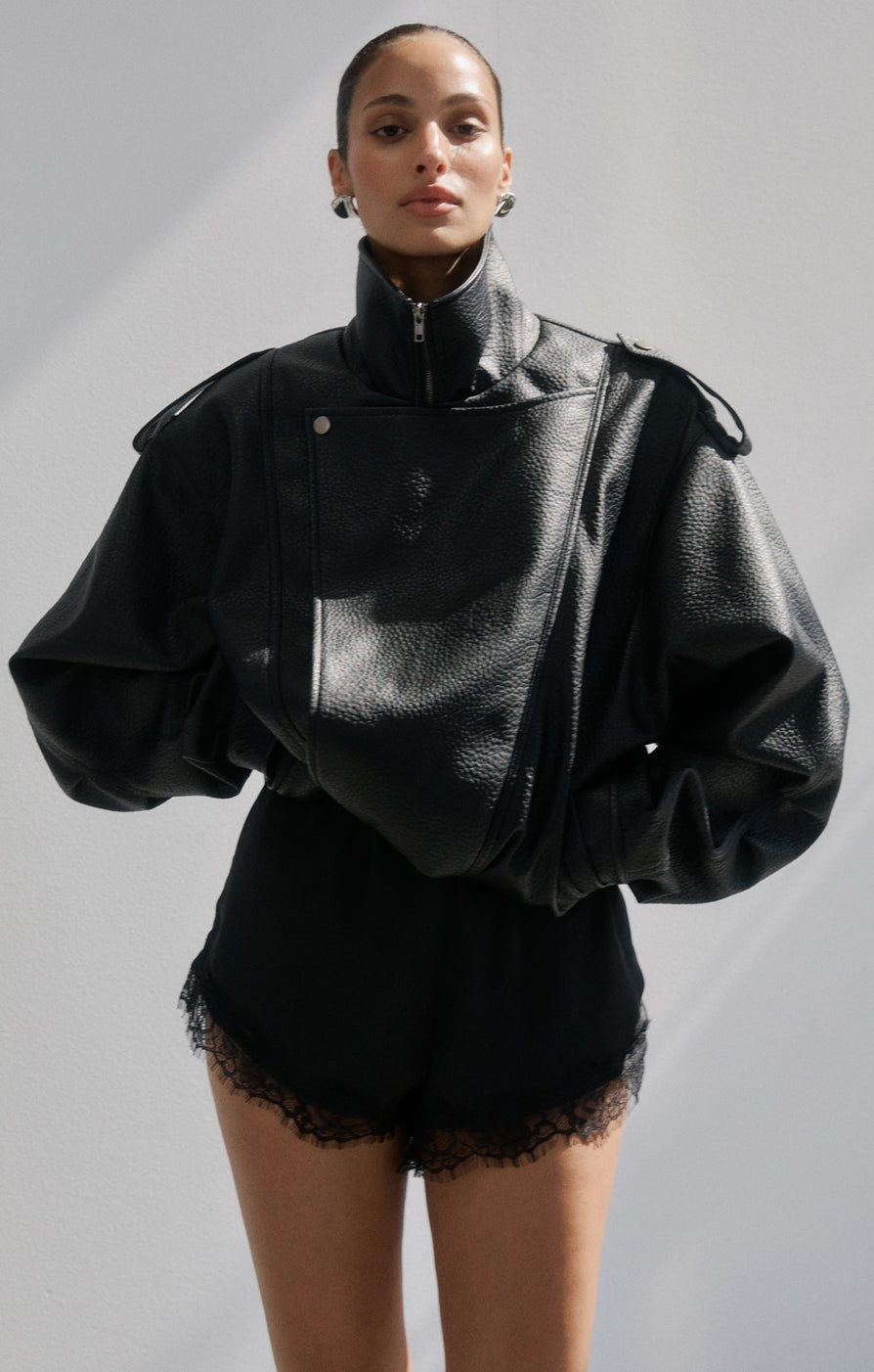 THE RORI BLACK JACKET | CAMPAIGN