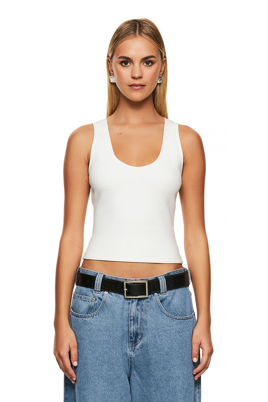 THE NINA WHITE TANK | model