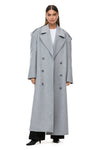 THE TOKYO LIGHT GREY COAT | MODEL