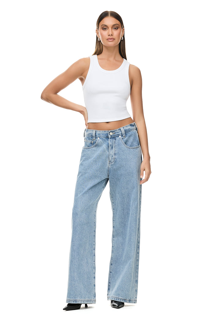 THE MAXWELL BLUE JEAN | model