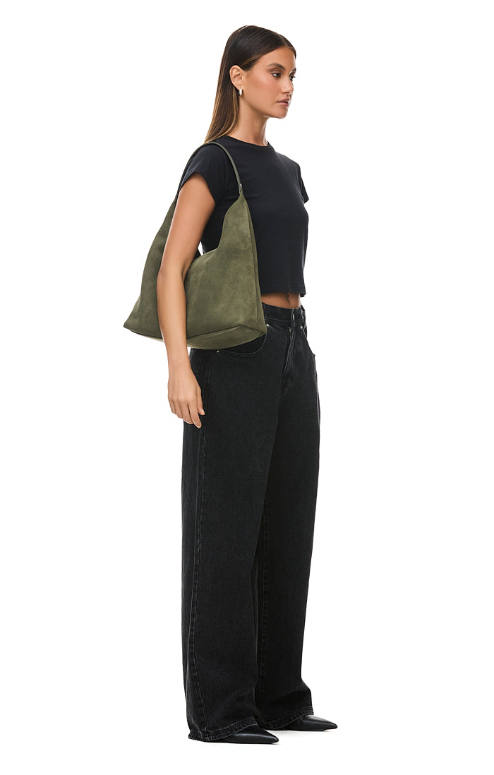 THE RENEE OLIVE BAG | MODEL