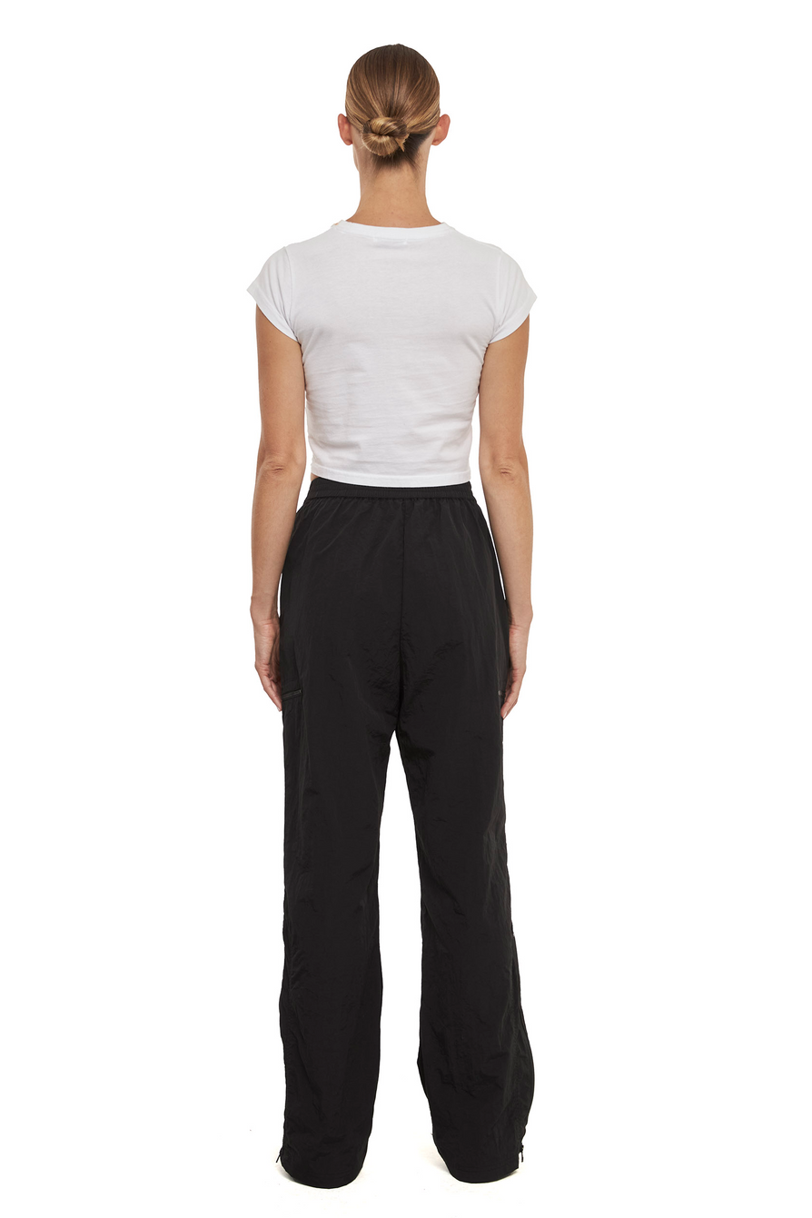 THE JACKSON BLACK PANT | model