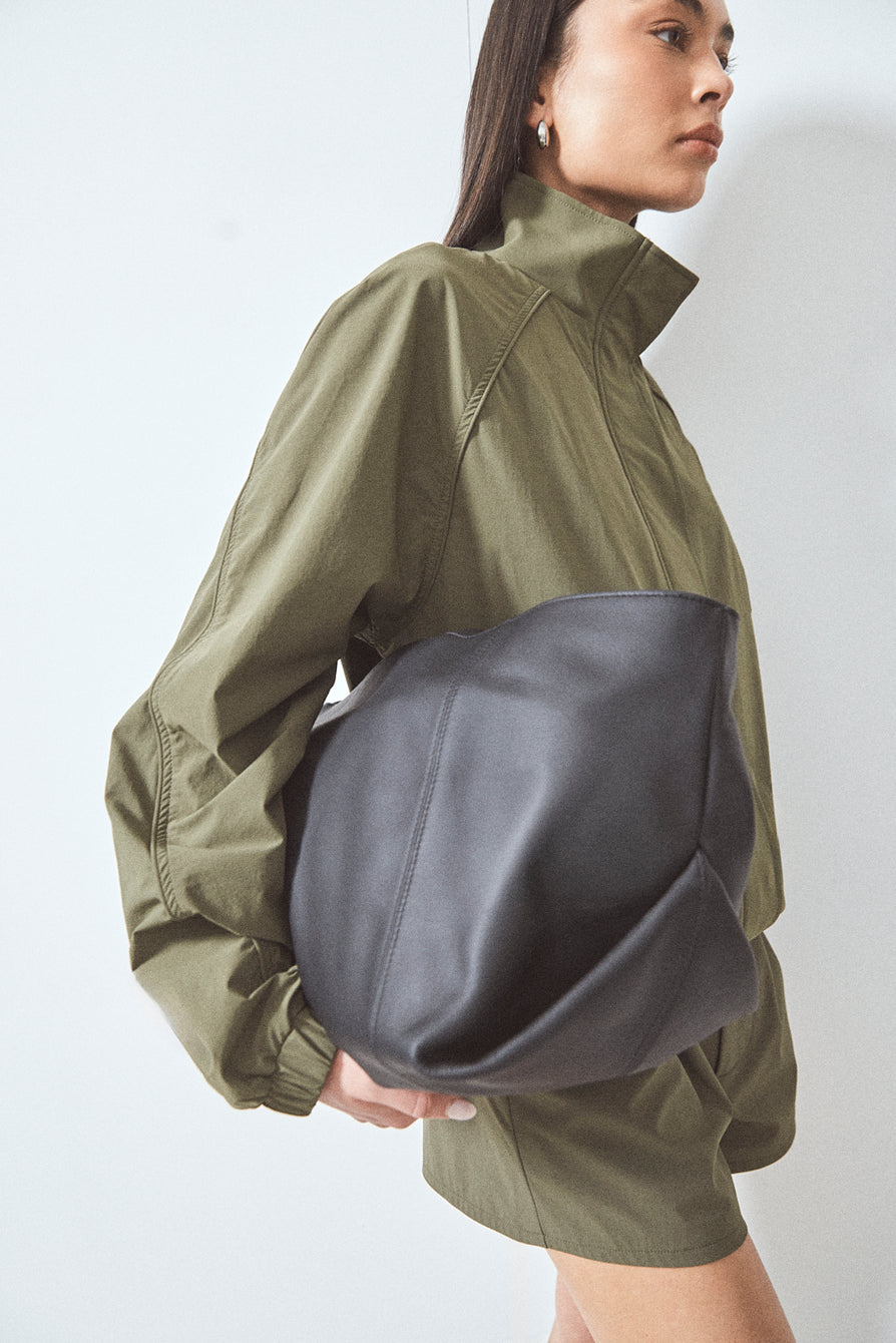 THE TATUM BLACK TOTE | CAMPAIGN