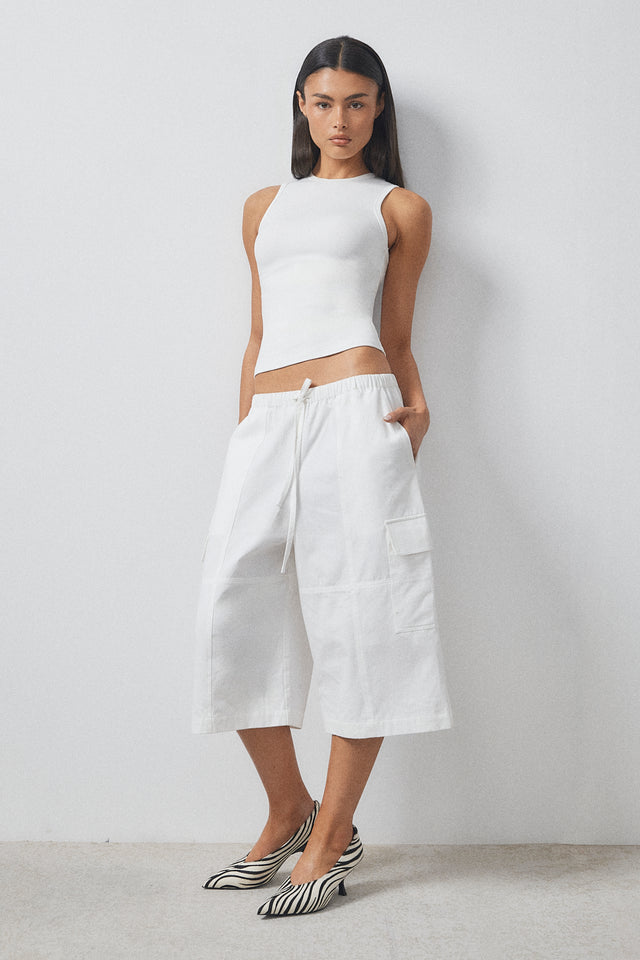 THE ZUMA WHITE SHORT 