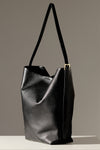THE SMITH BLACK BUCKET BAG | CAMPAIGN