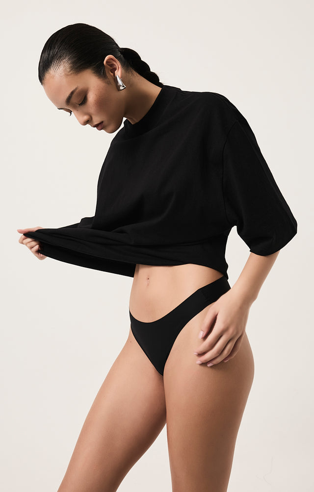 THE ALEX BLACK TEE 