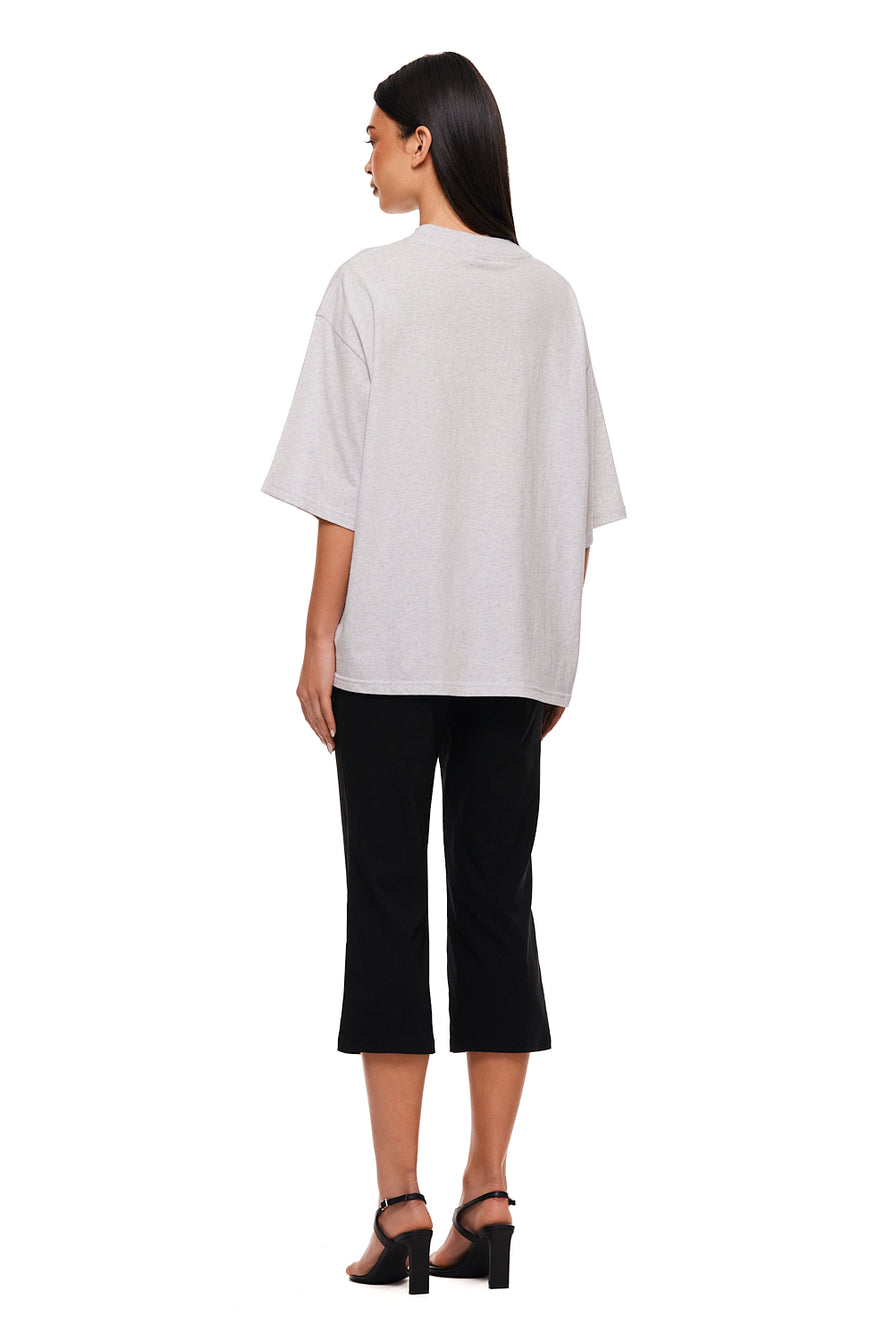 THE ALEX GREY MARLE V-NECK TEE | model