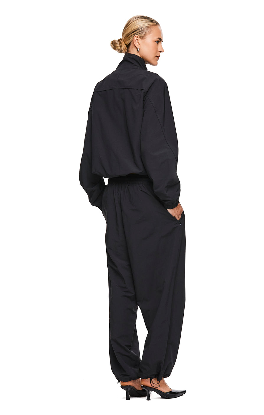 THE ASPEN BLACK PANT | MODEL
