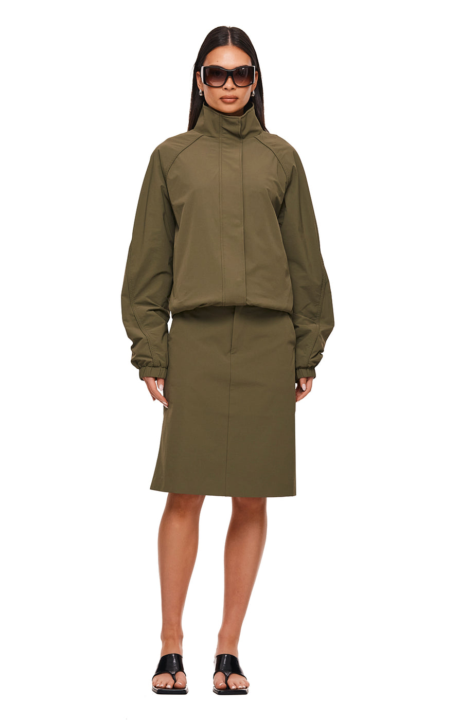 THE VICTORIA MOSS MIDI SKIRT | MODEL