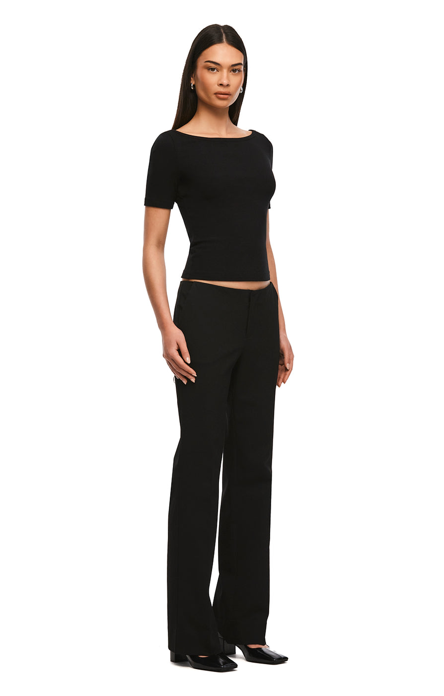 THE EFFIE BLACK PANT | MODEL