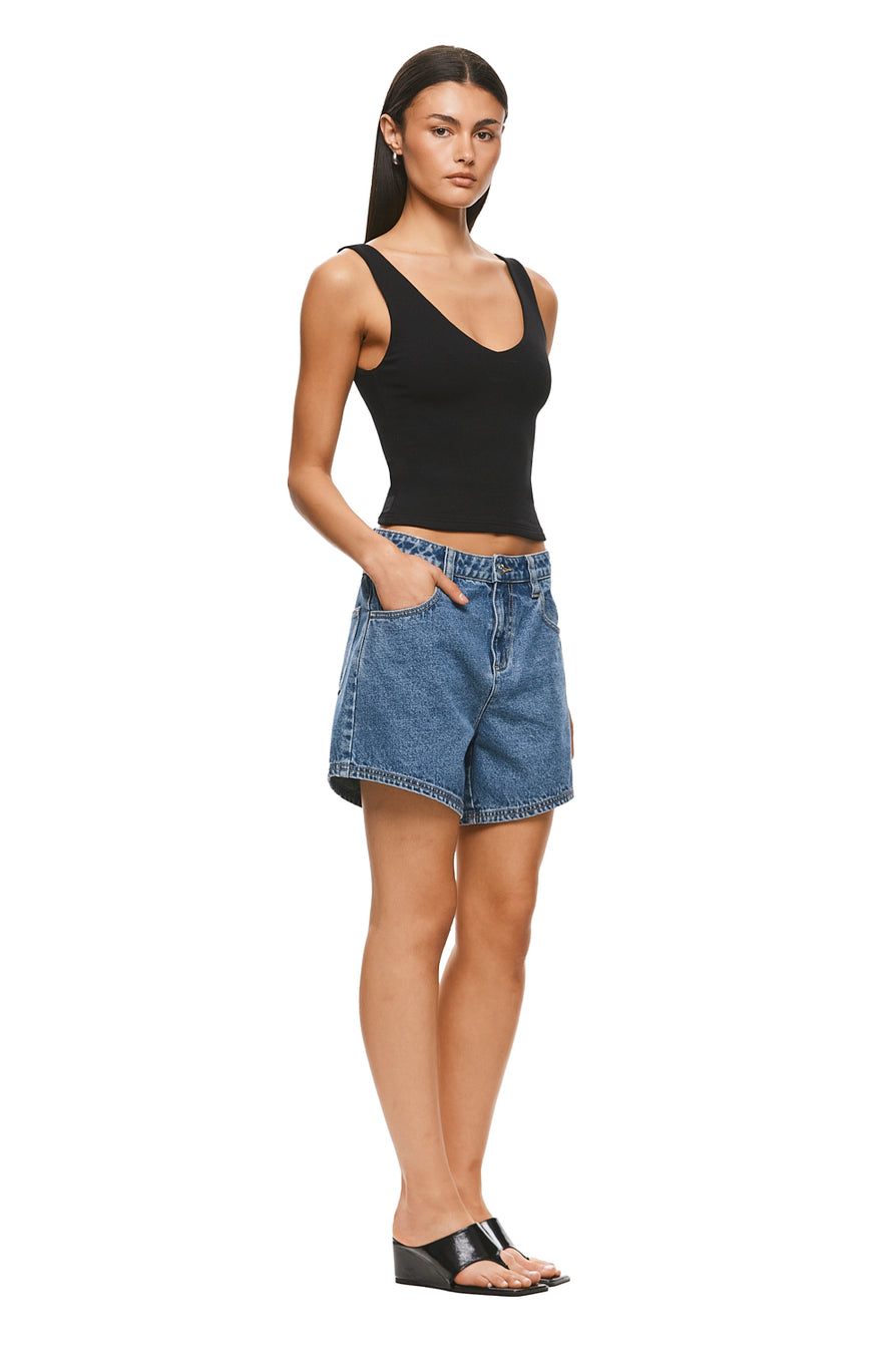 THE BRADSHAW VINTAGE BLUE SHORT | MODEL