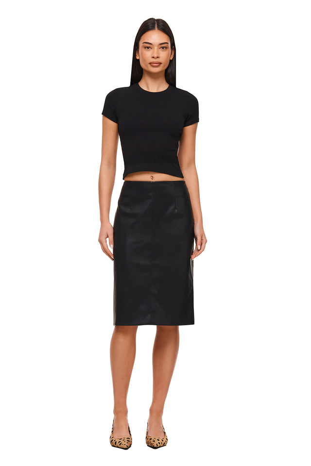 THE CARLY BLACK TEE 