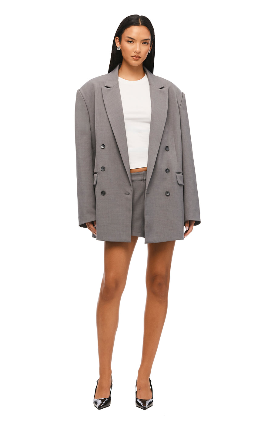 THE ROMAN SLATE BLAZER | MODEL