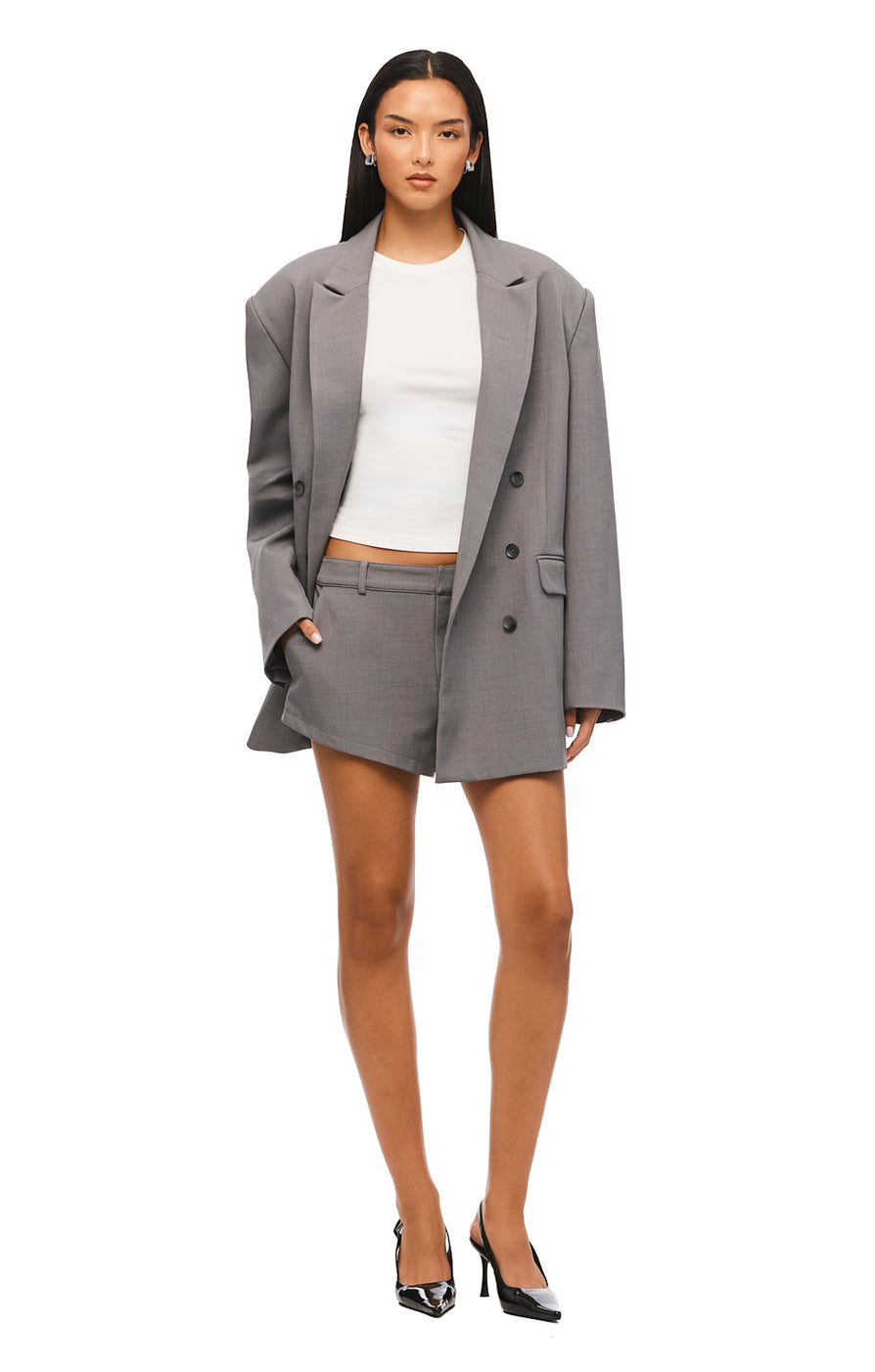 THE ROMAN SLATE BLAZER | MODEL